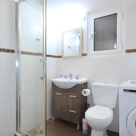 Appartamento A Cozy Minimal At Koukaki, Dimitrako... *